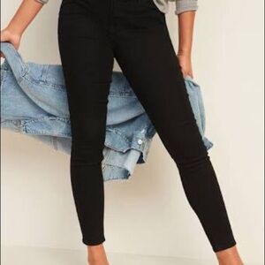 Old Navy Black Rockstar Super‎ Skinny Jeans